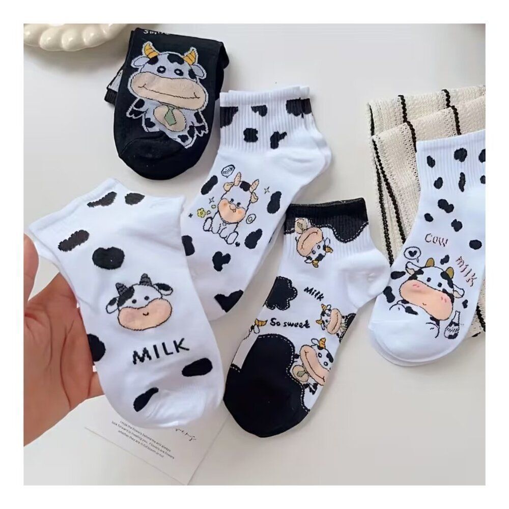 NWT Novelty Ankle Socks Casual Cow & Milk Print Farmhouse